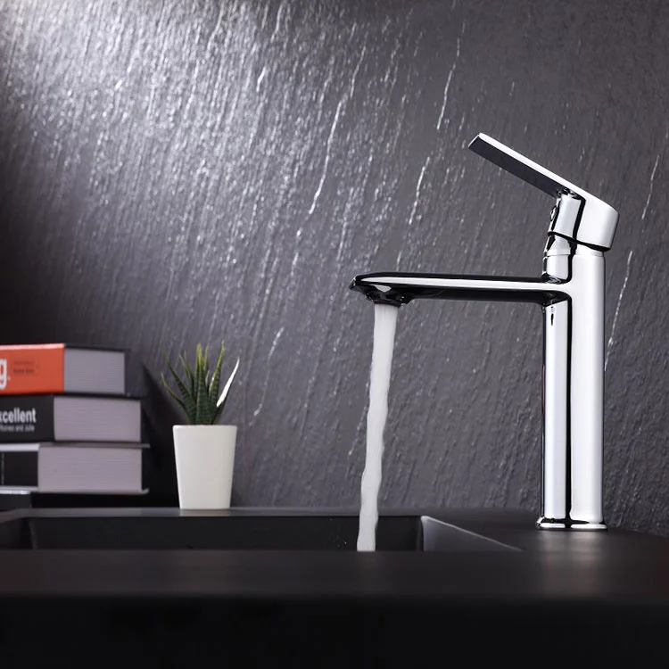 Tapas de agua Baño Lavado de latón Luxury Basin Faucet